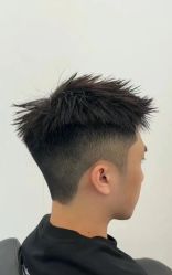 -海文先生国潮烫染男士理发馆