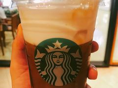 -星巴克臻选(莘庄仲盛店)