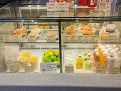 面包甜点陈列柜-喜茶(深圳喜荟城店)