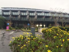 -上海滴水湖皇冠假日酒店