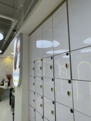 -虫二·专注健康烫染沙龙