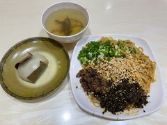 -邓老汉燃面村(水井街店)