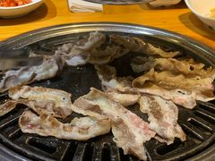 精品牛五花-唯成•韩国炭火烤肉 유성고기