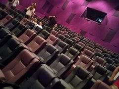 -英皇UA电影城(虹桥天地店)