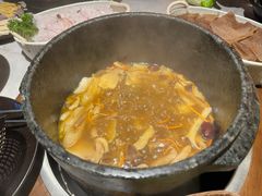 -芸山季·云南山珍菌火锅(人民广场来福士店)