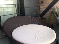 -上海滴水湖皇冠假日酒店