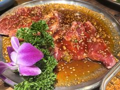 -明洞阿姨·韩式酱蟹烤肉·创意料理(三元桥店)