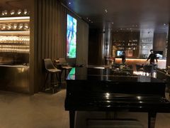 -wineapp葡萄酒餐吧(外滩金融中心店)