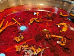 -肖肖酸萝卜鱼火锅(总店)