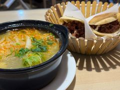 -闫家驴肉老店(华电一校店)