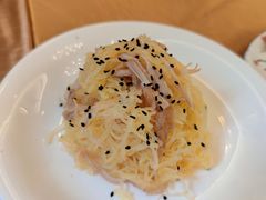 金瓜丝兔肉-马勒别墅·中餐厅