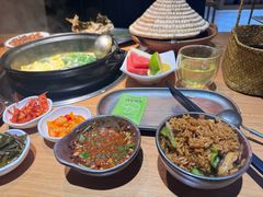 -一朵菌·野生菌探索家火锅(南亚店)