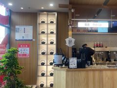 -霸王茶姬(云杉奥莱店)