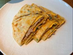 麦饼（肉加蛋）-荣家黄鱼面(南京西路店)