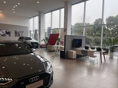 -上海永达奥诚奥迪4S店(申江路店)