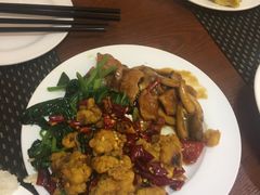 -山明水秀大饭店