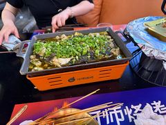 -何师烧烤Pro ··江湖川菜·小龙虾·精酿啤酒(太古里旗舰店)