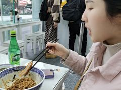 -沪西老弄堂面馆(定西路店)