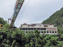 -蝶舞清江·恩施地心谷景区