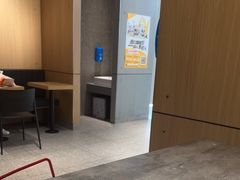 -麦当劳(徐汇漕溪北路百脑汇店)