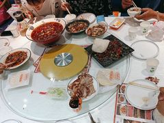 -辣小妮de川菜馆(红旗Mall店)