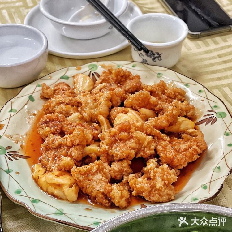 巷仔里噶老广小店都咁抵食夹大件的吗…