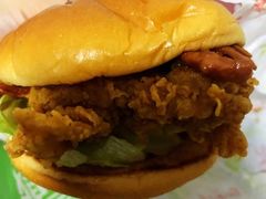 吮指十三鲜小龙虾烤鸡堡/鸡肉卷-肯德基(茂业店)