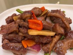 姜葱爆牛肋条-沙龙酒家