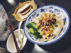 油泼裤带面-黄三怪(银座和谐广场店)