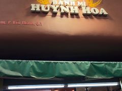 -Bánh Mì Huynh Hoa