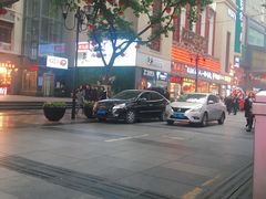 -八一好吃街·高品美食广场