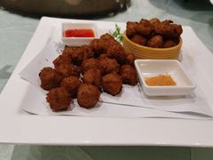 -鞍山大白鲨美食酒店