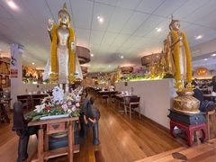 -Thai Pothong Restaurant