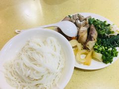 -桥香园云南过桥米线(金马碧鸡店)