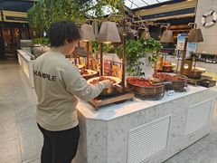 -川骄海鲜自助(王府井奥莱UP TOWN店原世界之花店)