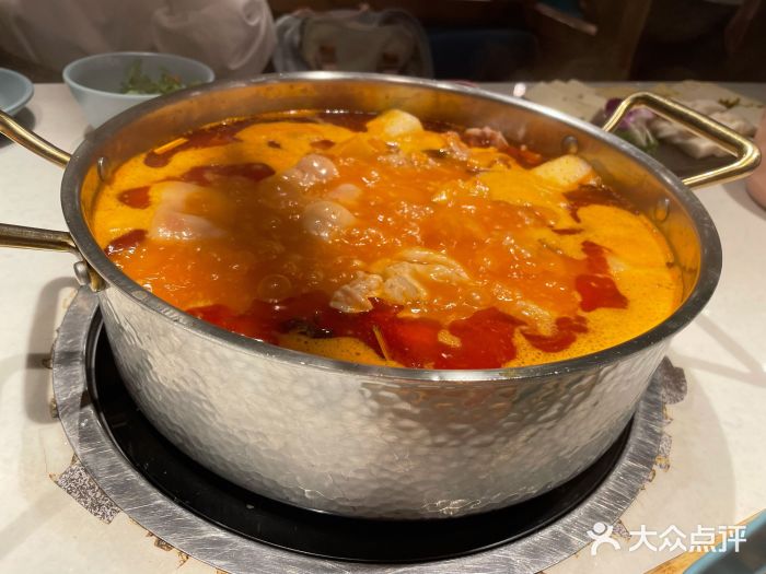 小街猪手(团结湖店)酸汤猪手火锅图片