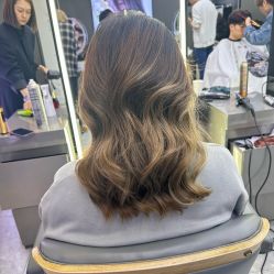 -藤野造型烫发染发