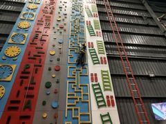 -极限PLAY运动娱乐新世界·团建派对潮玩休闲馆·室内蹦极高空游乐园
