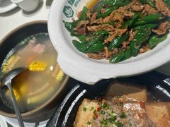 -绿草地·湘菜(7mall店)