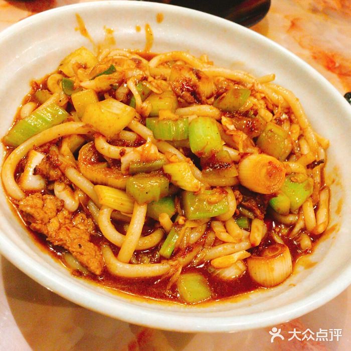 纳拉提香新疆主题餐厅(近铁城市广场店)纳拉酸菜牛肉炒米粉图片