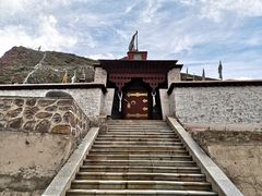 -比如骷髅墙景区