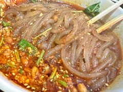 万记特色酸辣粉-万记麻辣烫国展总店