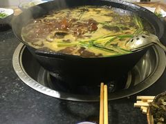 -石灰市毛记烧鸡公(解放碑店)
