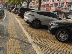 -必胜客(鑫乐汇店)