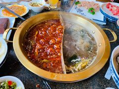 -小天鹅火锅·一线江景洪鼎旗舰店(洪崖洞店)
