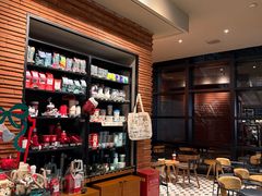 -星巴克(上海虹桥新天地二店)