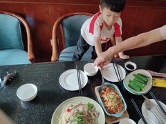 -OLD TREE老树咖啡·西餐厅(台山人工湖店)