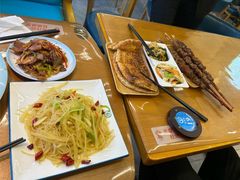 -伊京轩兰州牛肉面(闹市口店)