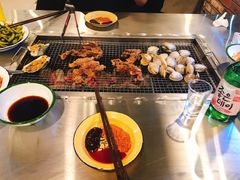 -马路牙子烧烤音乐酒馆(望京店)
