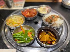 -GOGIYA·咕叽吖韩国传统烤肉店(东方新天地店)